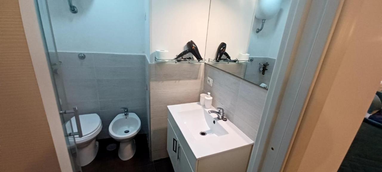 Residenza Plebliscito Apartment Napoli Bagian luar foto